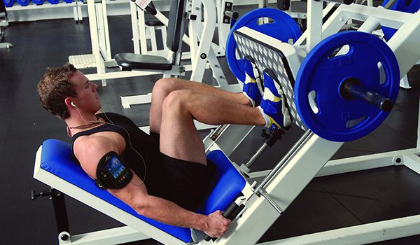 Упражнения для ног в домашних условиях для мужчин: эффективная тренировка дома, подбираем лучшие нагрузки для прокачки мышц