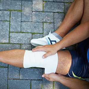 5 упражнений для ног при травмах колена